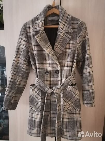 Пальто на девочку