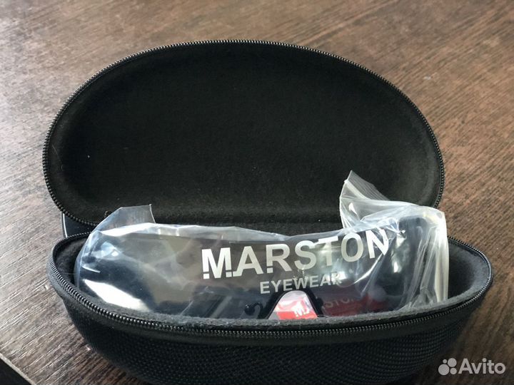 Солнцезащитные очки