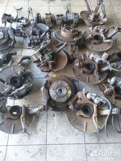 Шевроле нива.Нива. 21214Кулак в сборе