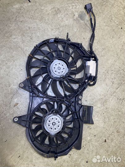 Диффузор радиатора Audi A4 B7 8ED 8K2 8E0121205AB