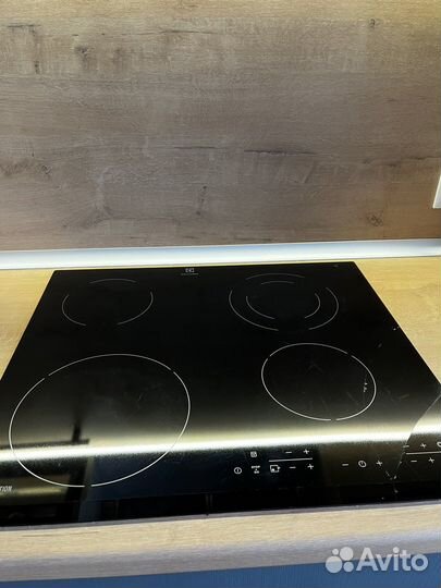 Варочная панель комбинированная electrolux