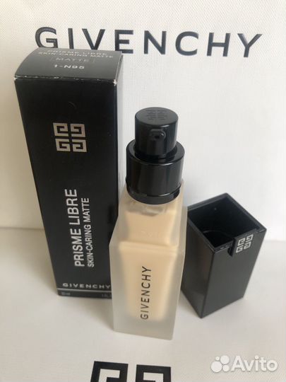 Givenchy Prisme Libre тональный крем