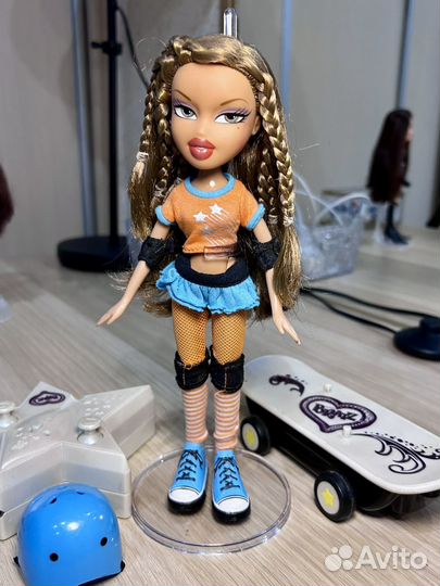 Кукла Bratz Ясмин