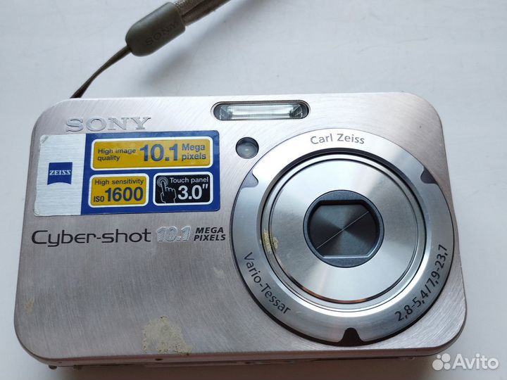 Компактный фотоаппарат Sony Cyber-shot DSC-N2