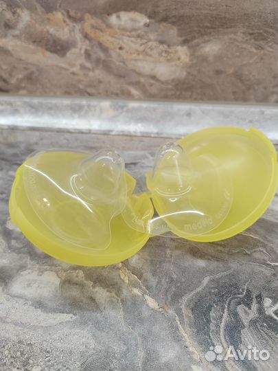 Накладки на грудь medela