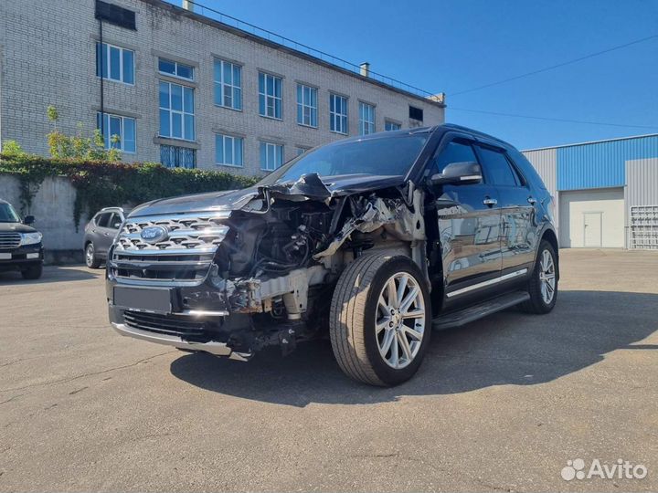 Ford Explorer 3.5 AT, 2018, битый, 104 000 км