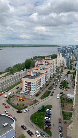 2-к. квартира, 71 м², 3/9 эт.