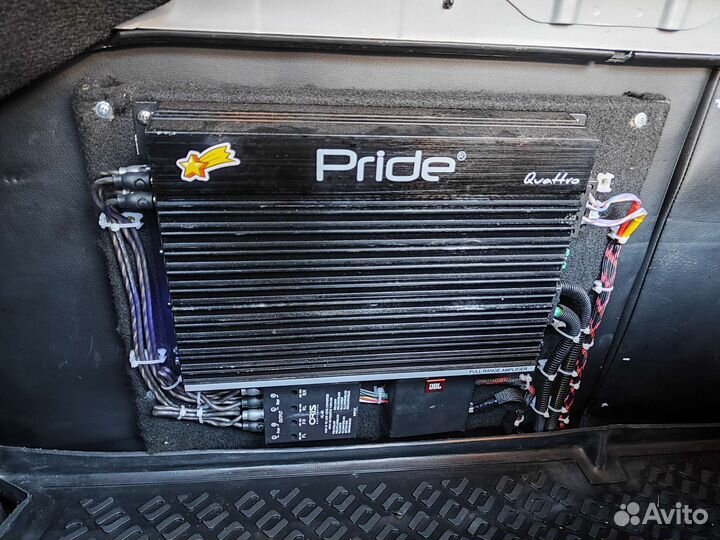 Усилитель с проводами