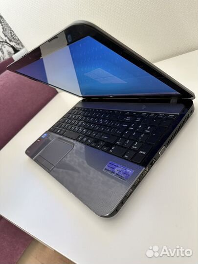 Ноутбук Toshiba satellite L850-DJS