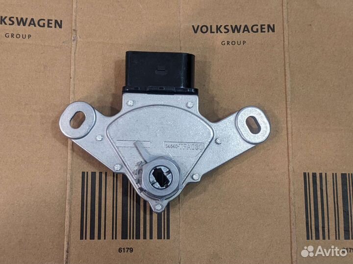 Датчик селектора АКПП VW Polo Skoda Rapid