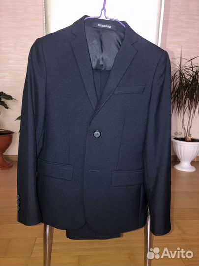 Школьный костюм