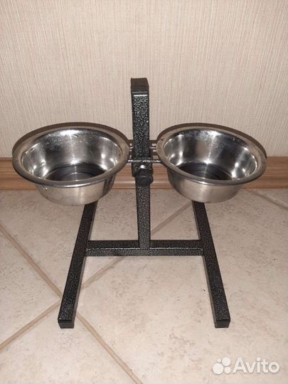 Миски на подставке для собак и кошек