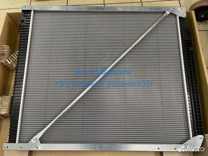 Радиатор Мерседес Актрос