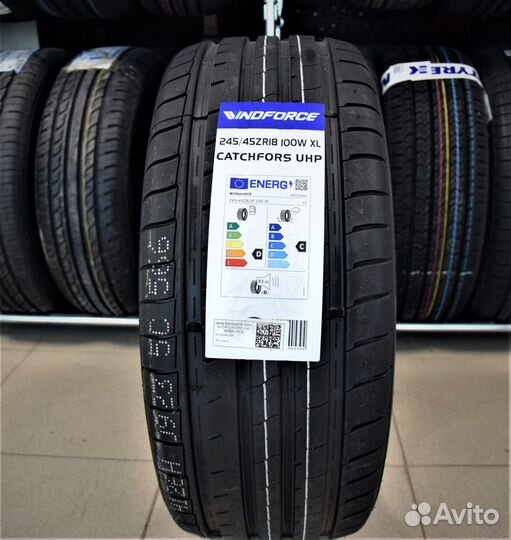 Windforce Catchfors UHP 245/45 R18