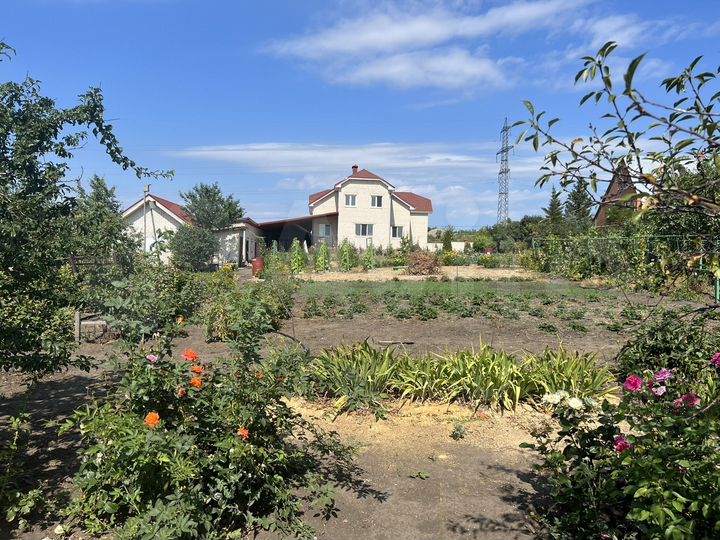 Дом 320 м² на участке 45 сот.