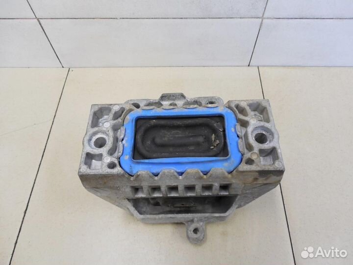 Опора двигателя правая Octavia (A5 1Z) 2004-2013