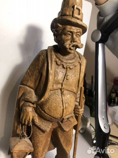 Деревянная фигура