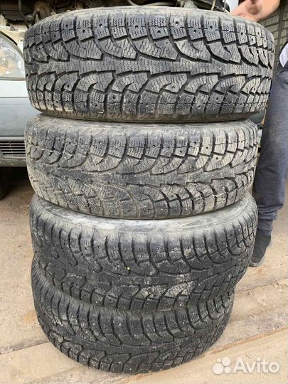 Hankook I'Pike RW11 215/65 R17