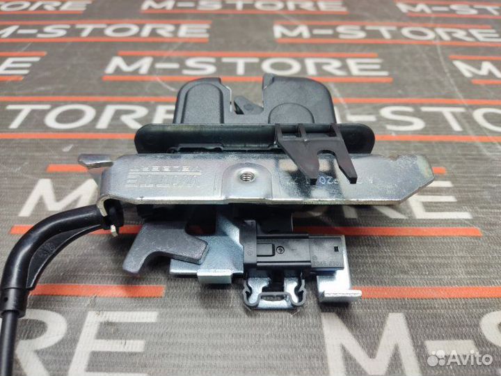 Замок спинки сиденья задний левый Mercedes-Benz