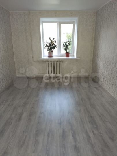 2-к. квартира, 43 м², 3/5 эт.