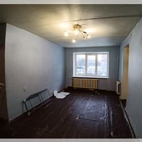 2-к. квартира, 42,9 м², 1/9 эт.