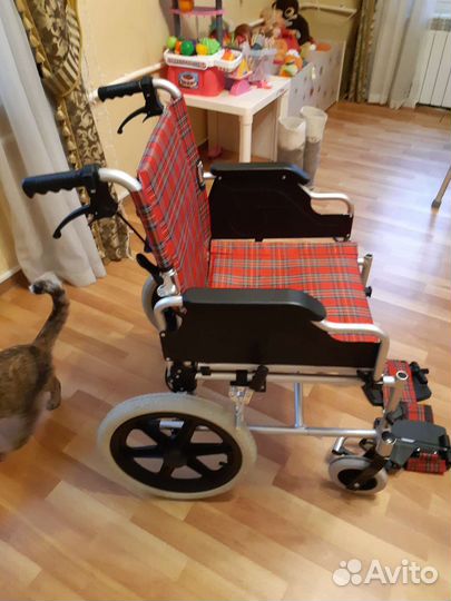 Инвалидная коляска складная бу