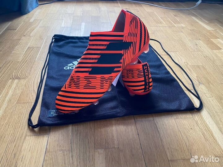 Футбольные бутсы adidas nemeziz