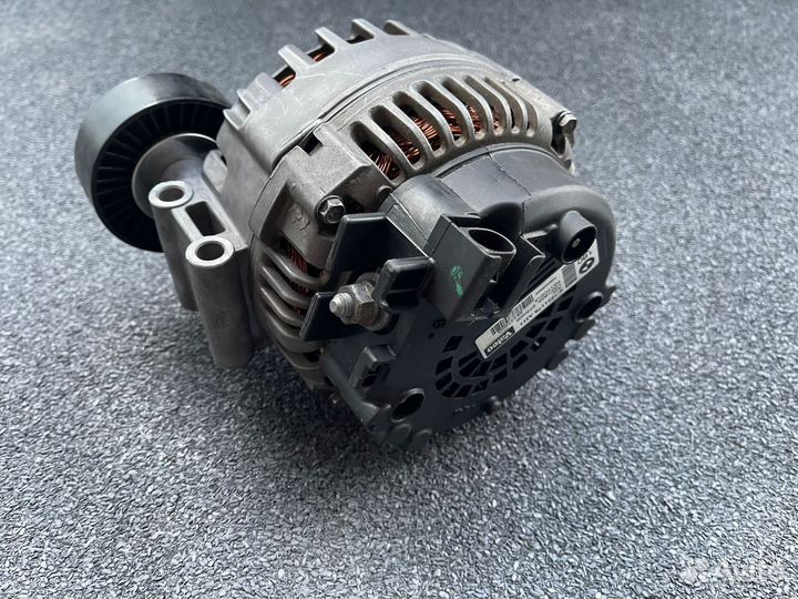 Генератор на е70, e60 valeo