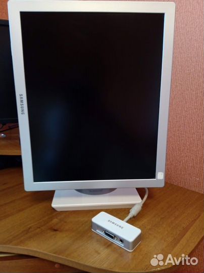 Монитор Samsung Syncmaster 970P «19»