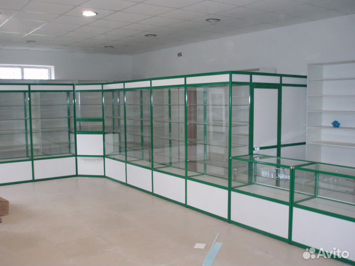 Витрина стеклянная