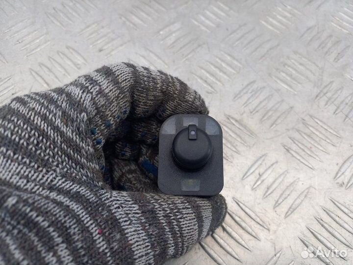 Блок управления зеркалами Audi Q7 4LB 3.0 casa 240