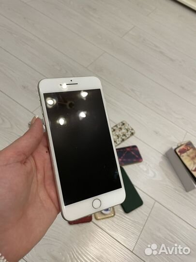 iPhone 8 Plus, 64 ГБ