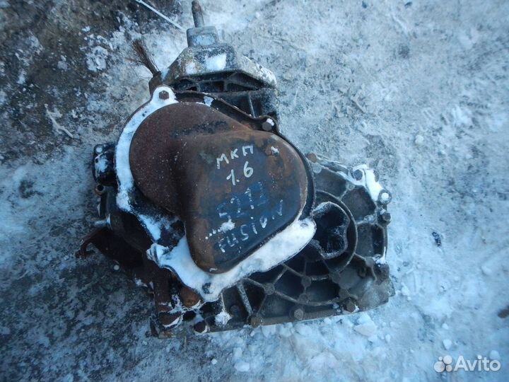 МКПП (механическая коробка переключения передач) F