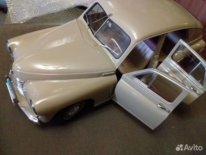 Модель Победа М 20 в масштабе 1:8