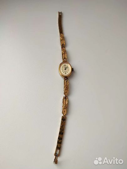 Часы чайка женские 17 камней