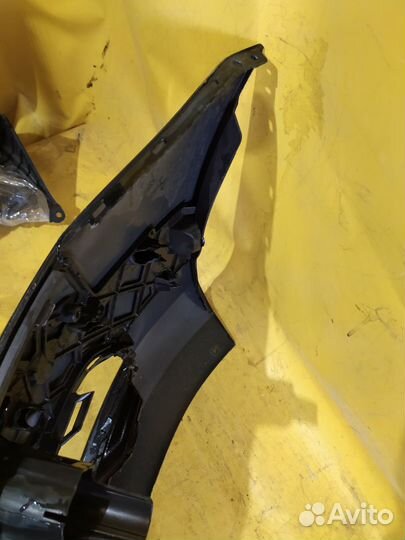 Бампер передний VW Passat B7 Фольксваген пассат