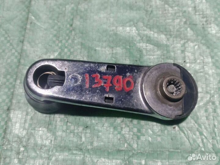 Ручка стеклоподъемника Audi 80 B3