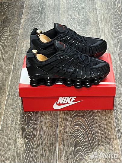 Кроссовки мужские nike shox