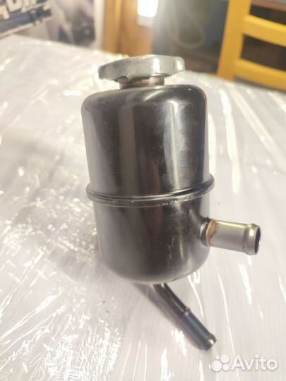 Бачок гур Mitsubishi Pajero Sport