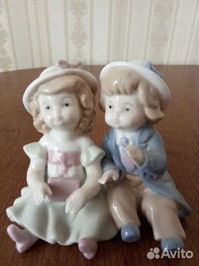 Статуэтка современная