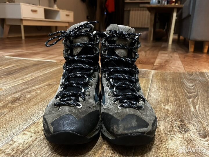 Треккинговые ботинки la sportiva