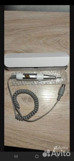 Пылесос, машинка, аппарат для маникюра и педикюра