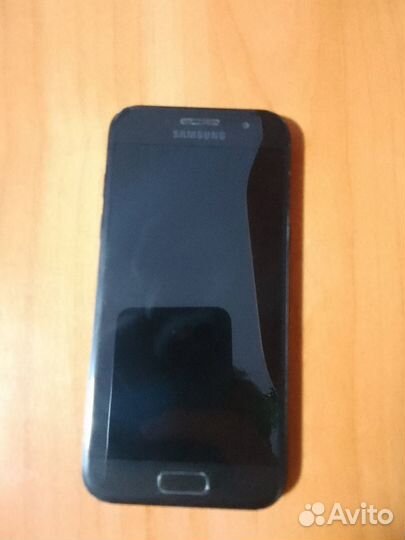 Samsung Galaxy A3 (2017) SM-A320F/DS, 2/16 ГБ