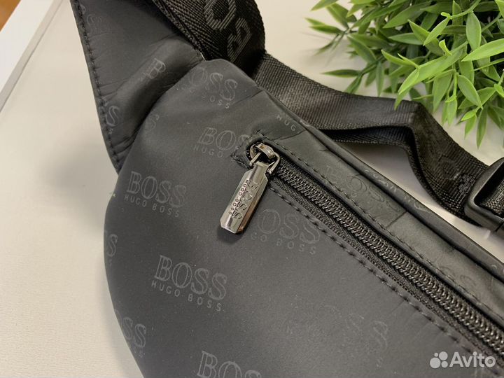 Сумка Hugo Boss через плечо