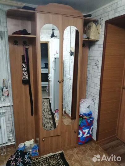 Шкаф