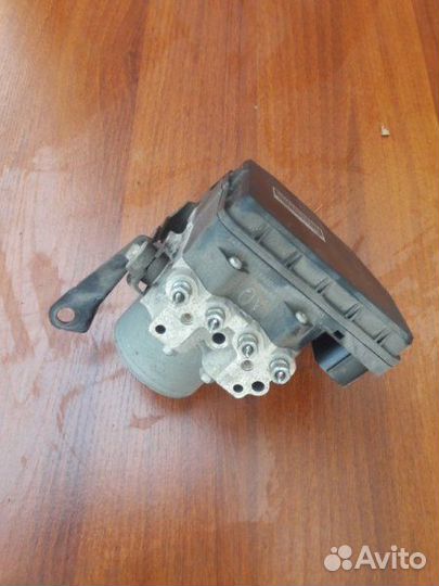 Блок ABS Toyota Crown GRS200 4grfse 2008