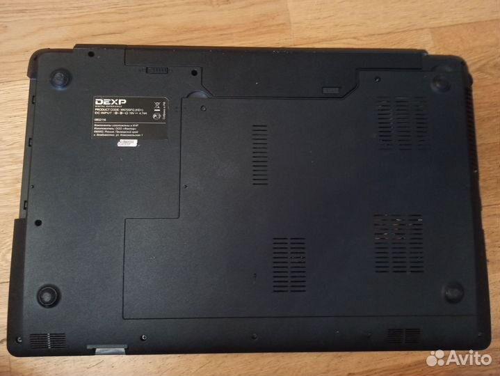 Ноутбук dexp w670sfq(hd+)