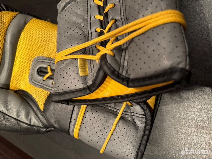 Перчатки боксерские Everlast Pro Leather Laced