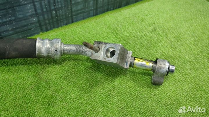 Шланг кондиционера Cadillac Escalade LQ9 2004