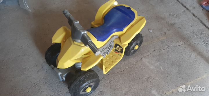 Детская машина с аккумулятором